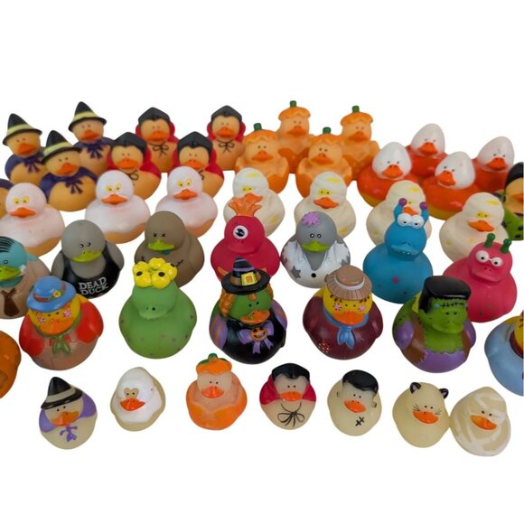 Halloween Rubber Ducky Assortment 50 Piece Duck Party Favor Decor New - Picture 3 of 5